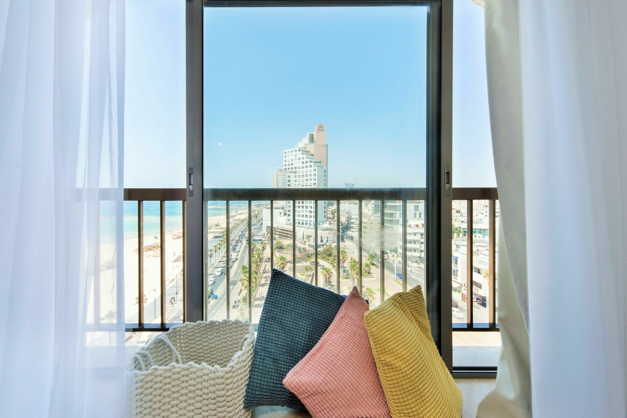Excellent Beachfront Apt W/ Pool Access By Sea N' Rent Tel Aviv Exterior foto