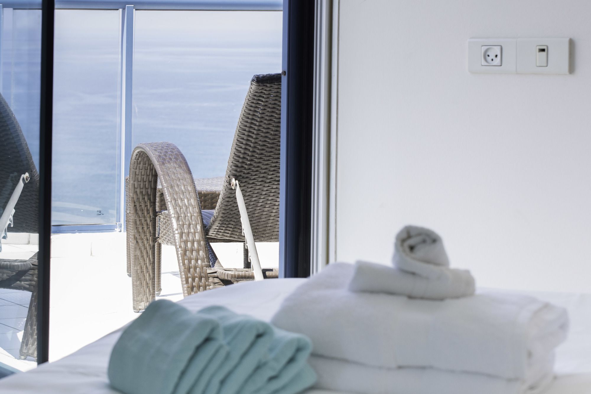 Excellent Beachfront Apt W/ Pool Access By Sea N' Rent Tel Aviv Exterior foto