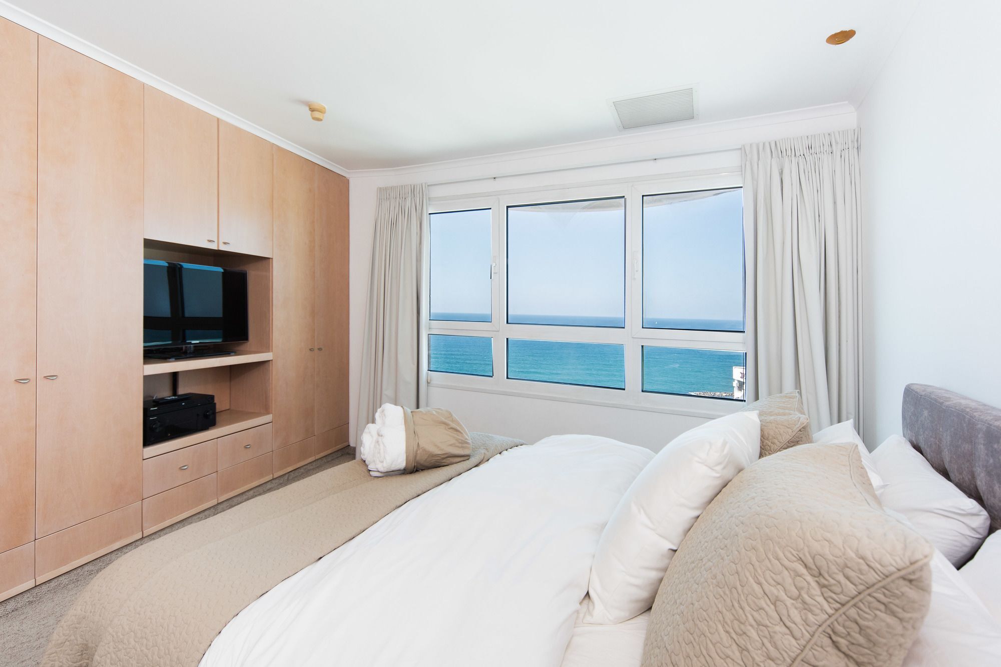 Excellent Beachfront Apt W/ Pool Access By Sea N' Rent Tel Aviv Exterior foto