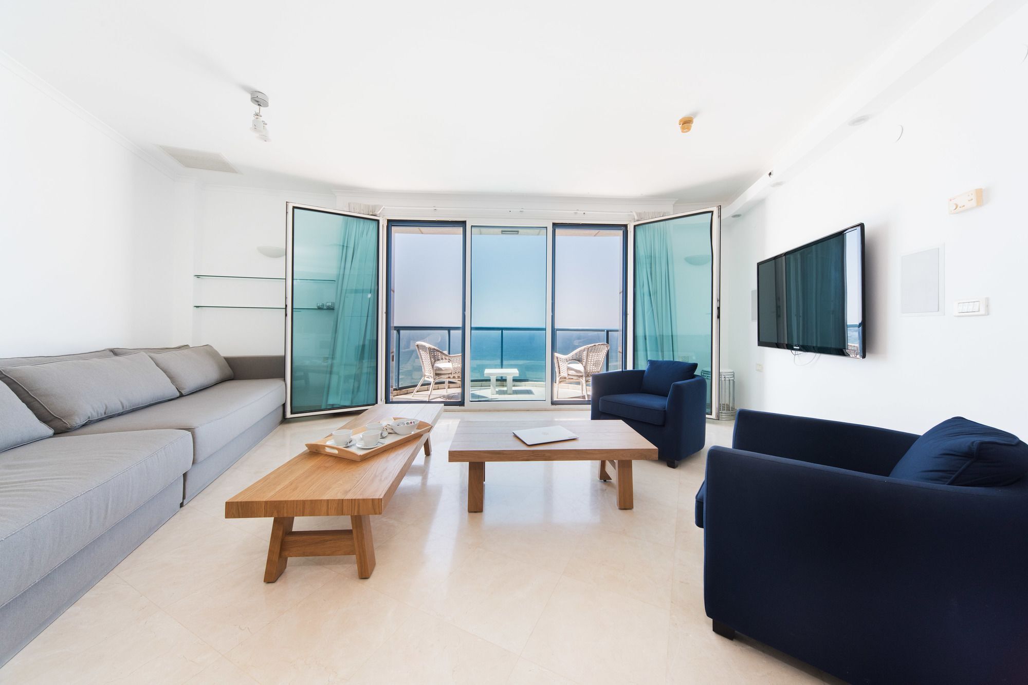 Excellent Beachfront Apt W/ Pool Access By Sea N' Rent Tel Aviv Exterior foto